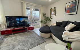 BEIMS APARTMENT-Vollausstattung-Küche, kostenlos-WFI, Smart-TV